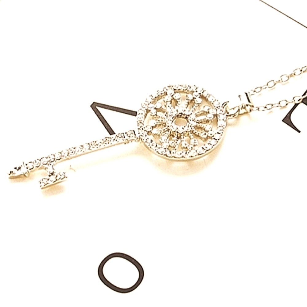 GOLD Key Pendant Crystal Rhinestone Necklace 18"-22" Chain NEW - Picture 7 of 9